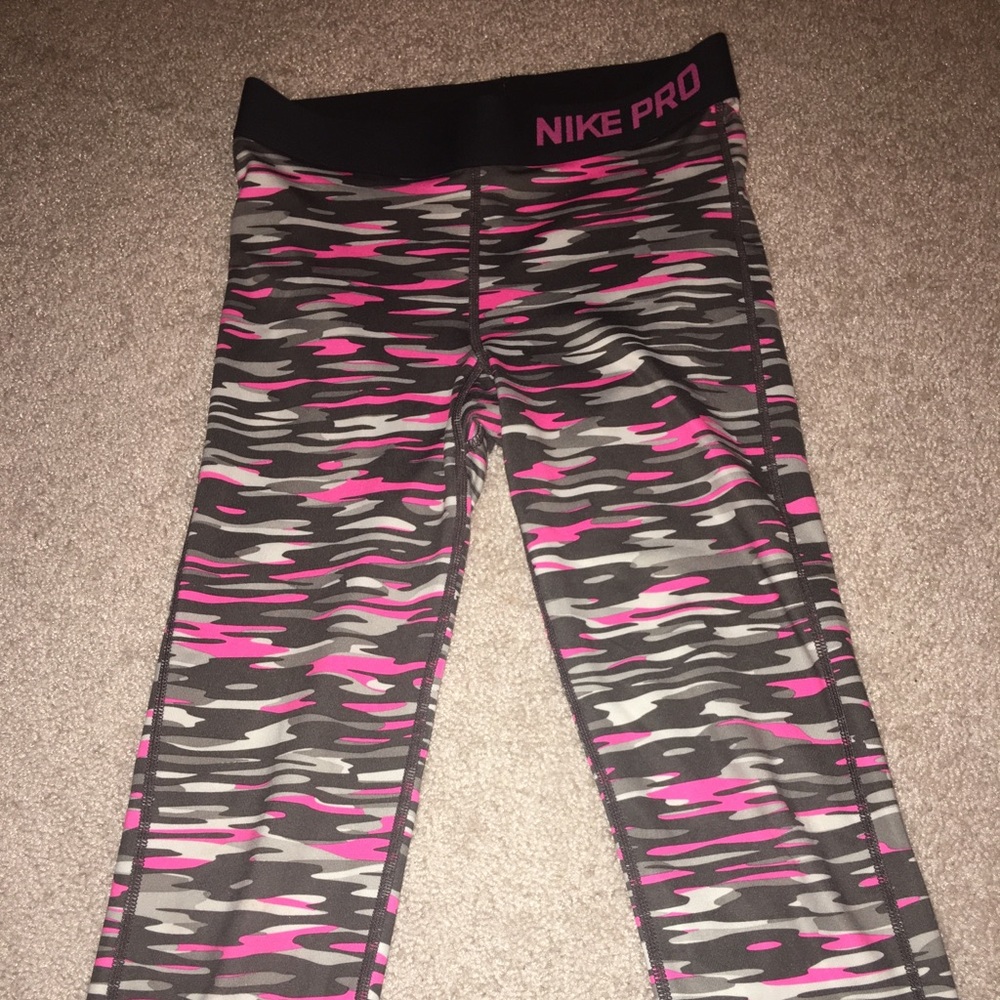 Nike Pro Capri Leggings